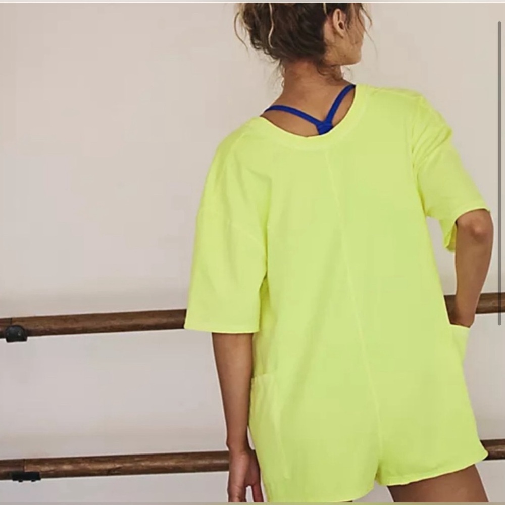 Free People Hot Shot Tee Romper In Sour Citrus Size Medium NWOT - Picture 2 of 10